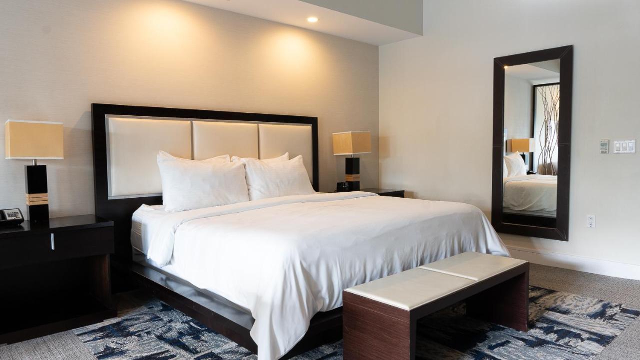 الشقق الفندقية مياميفي  Modern Private Studio - King Bed, Jacuzzi, Balcony And Pool المظهر الخارجي الصورة