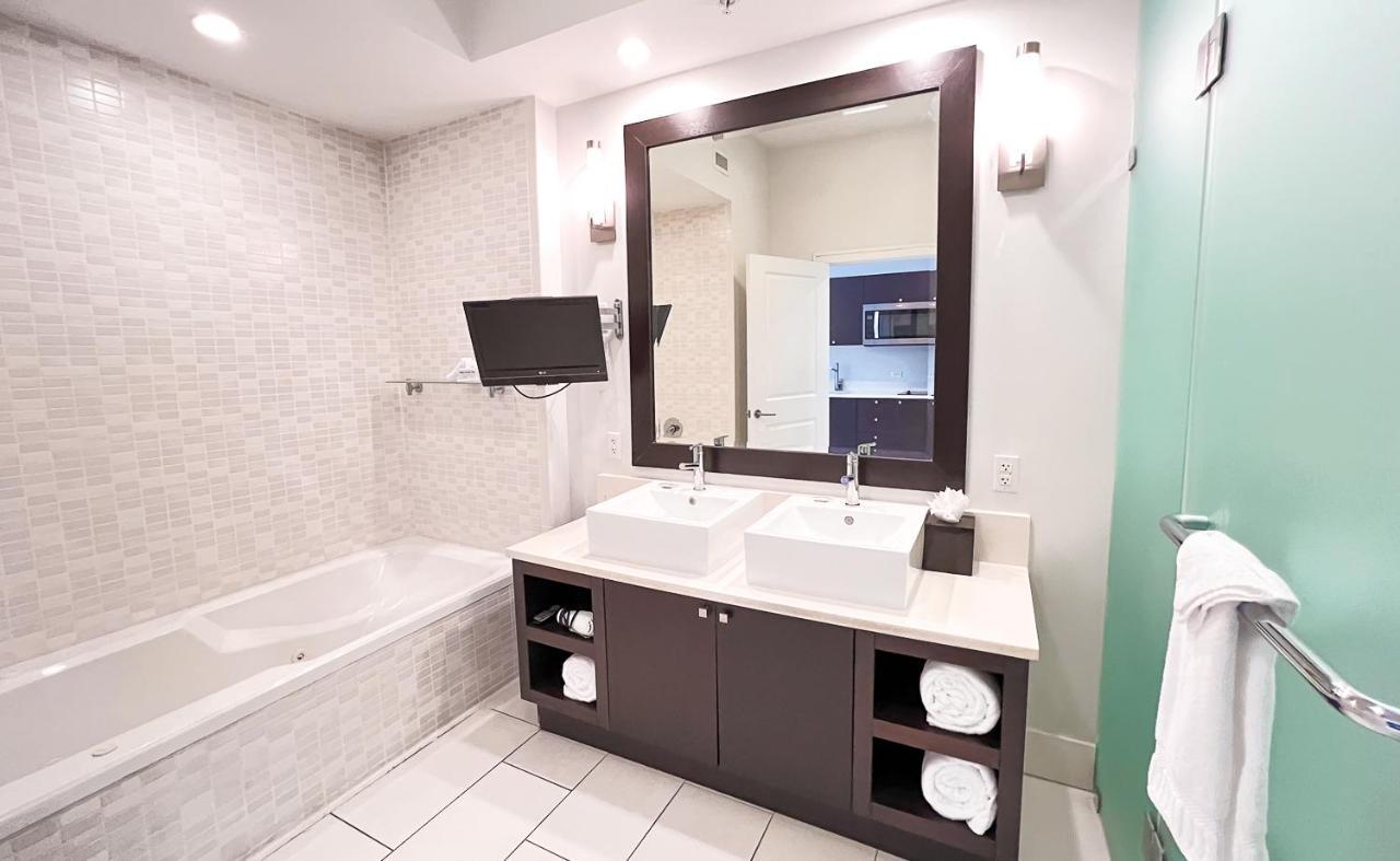 الشقق الفندقية مياميفي  Modern Private Studio - King Bed, Jacuzzi, Balcony And Pool المظهر الخارجي الصورة